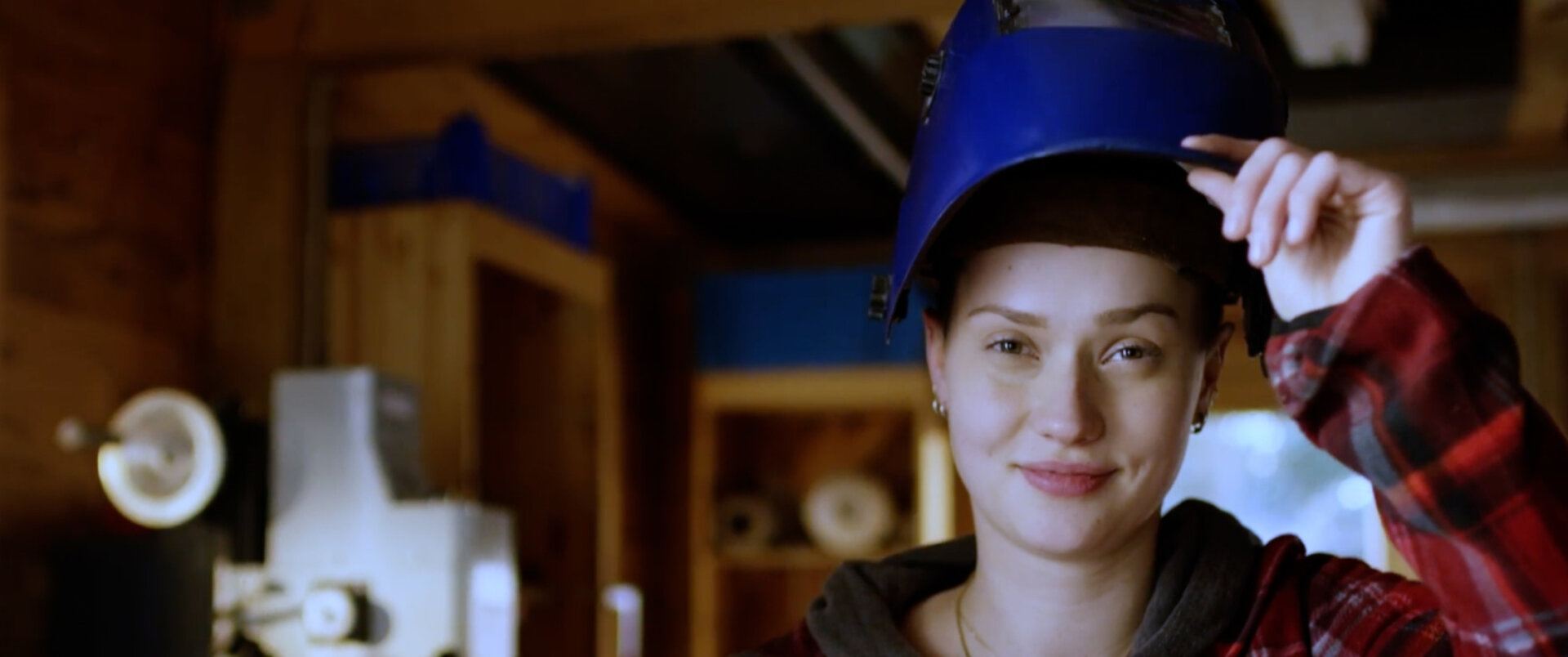 women with blue helmet